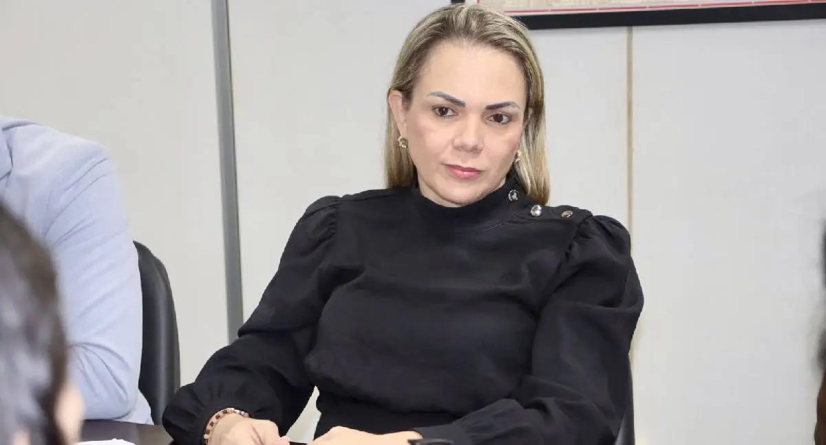 Deputada Cláudia de Jesus quer aulas teóricas noturnas para CNH Social
