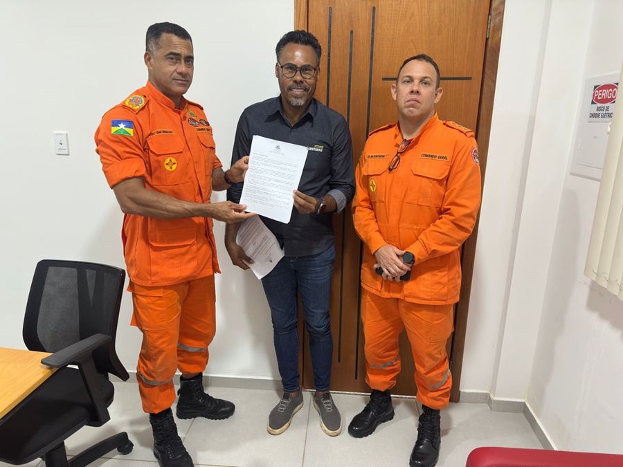 Vereador Dr. Santana garante inclusão dos Bombeiros Militares na Atividade Delegada após articulação 