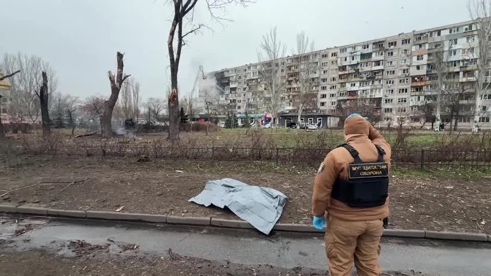 Rússia lança maior ataque aéreo contra a Ucrânia em mais de um mês, três pessoas morreram
