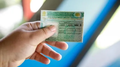 Resolução para acabar com obrigação de autoescola reduz custo da CNH em 80%