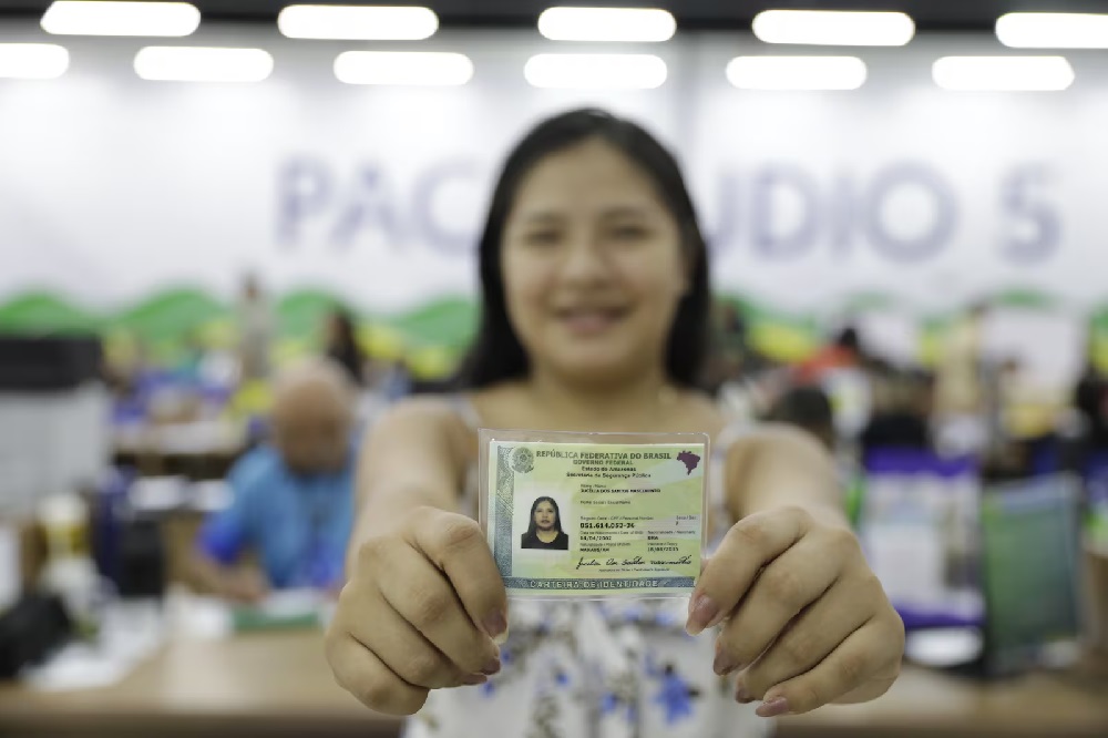 Nova Carteira de Identidade Nacional supera 40 milhões de emissões; veja como tirar
