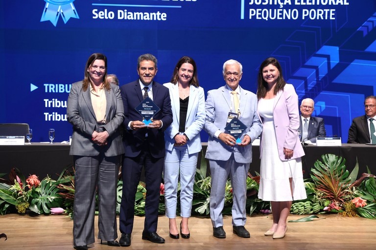 TRE-RO recebe o Selo Diamante de Qualidade do CNJ