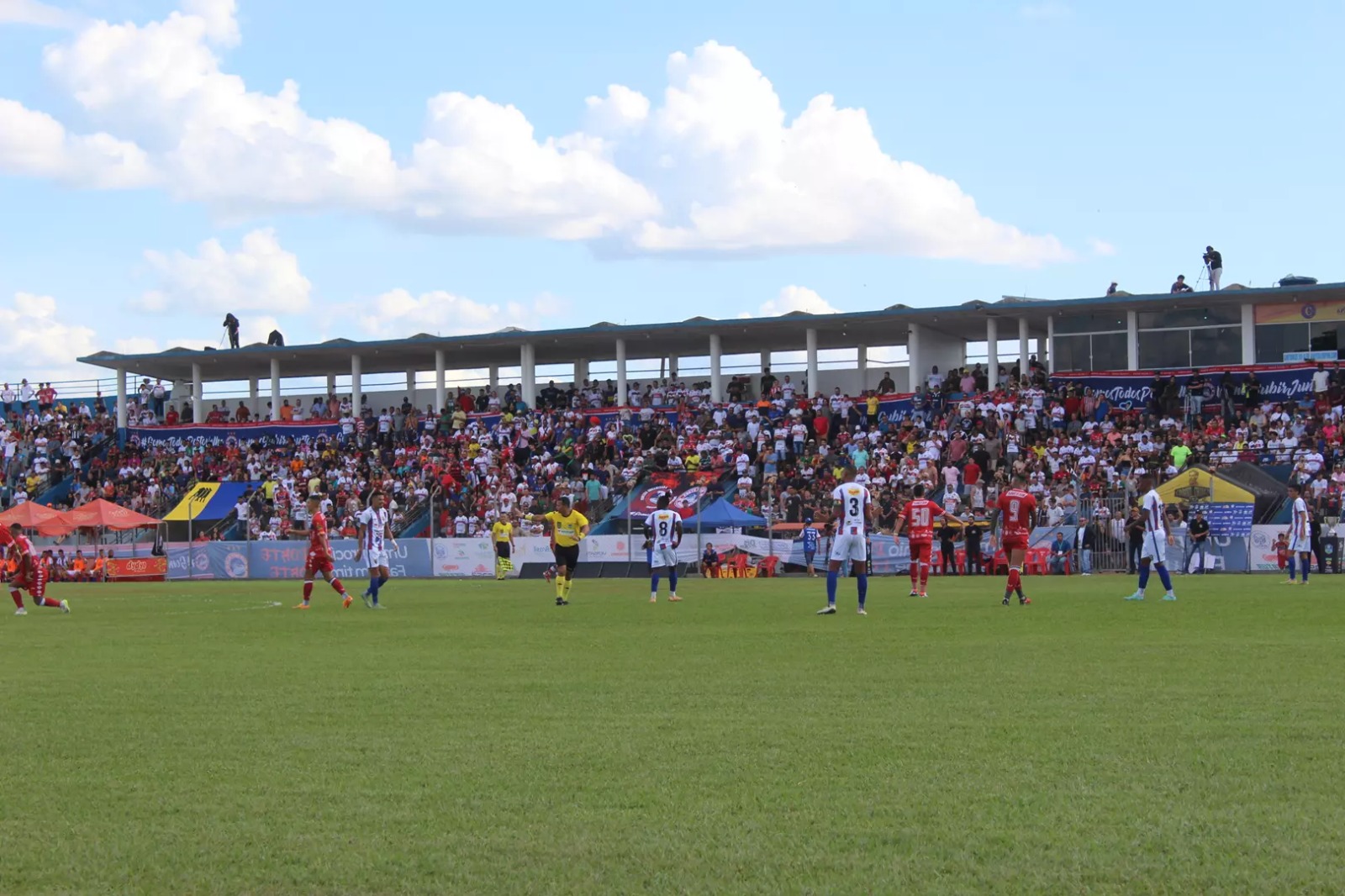 O Dia na História - compilação do jornalista Lúcio Albuquerque