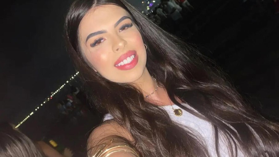 Ataque a tiros em carro deixa jovem morta e outras duas feridas em Aparecida, São Paulo
