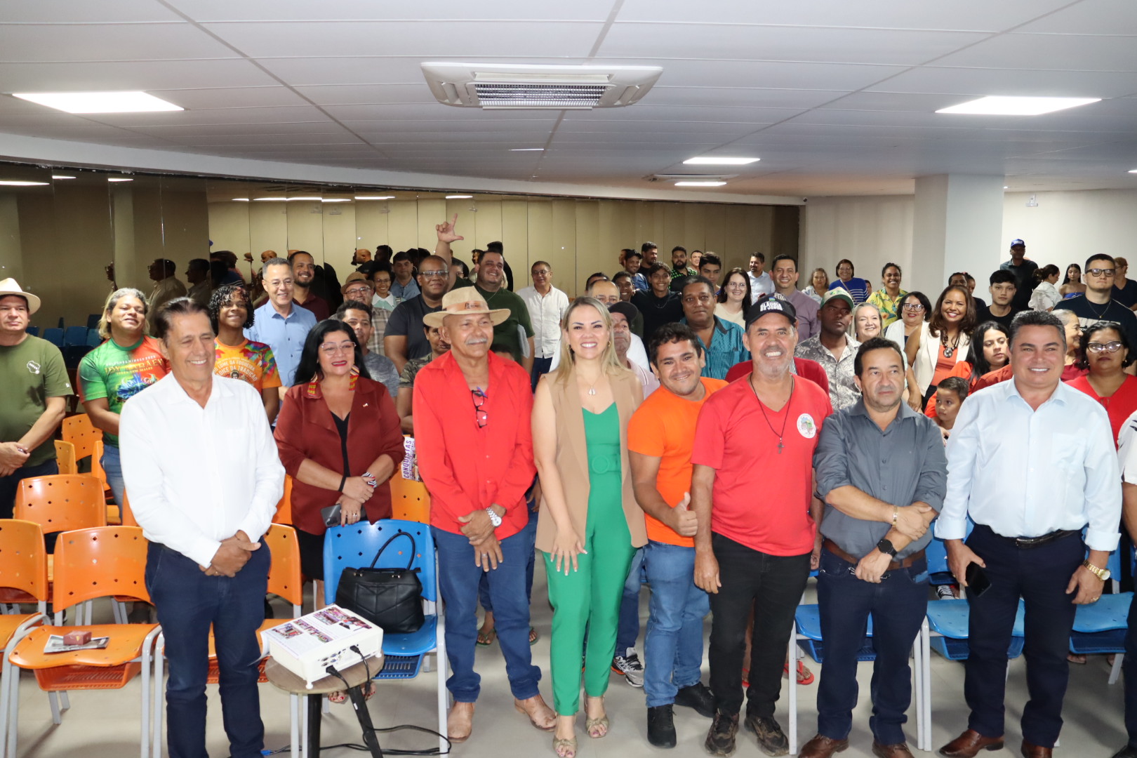 Prestação de contas destaca ações e investimentos do mandato de Cláudia de Jesus 