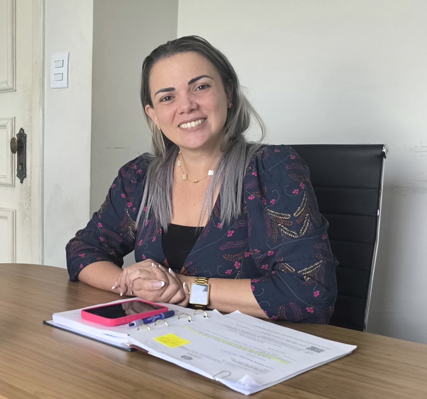 Lei federal sobre habilitação gratuita motiva requerimento da deputada Cláudia de Jesus