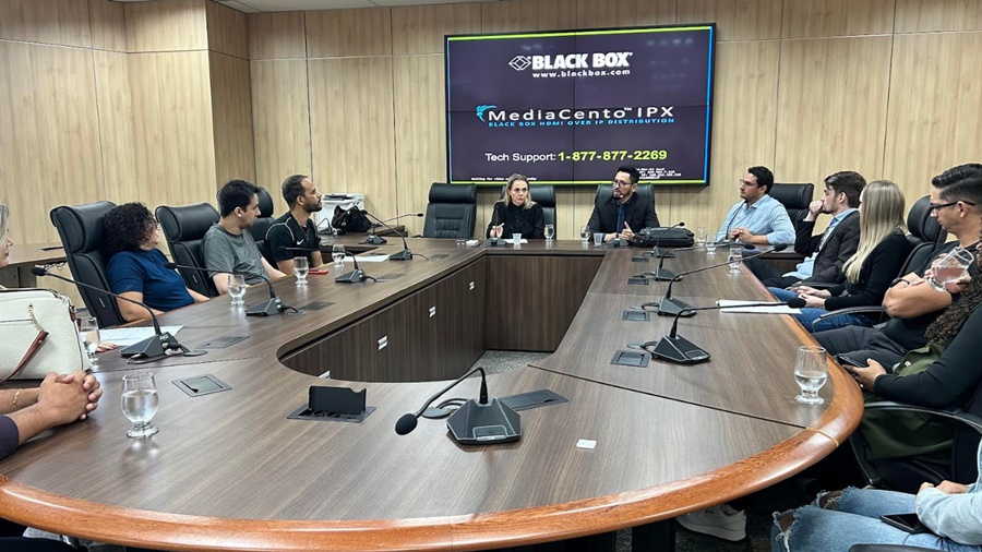 Cláudia de Jesus e Sesdec discutem chamamento de aprovados da Polícia Civil de 2022