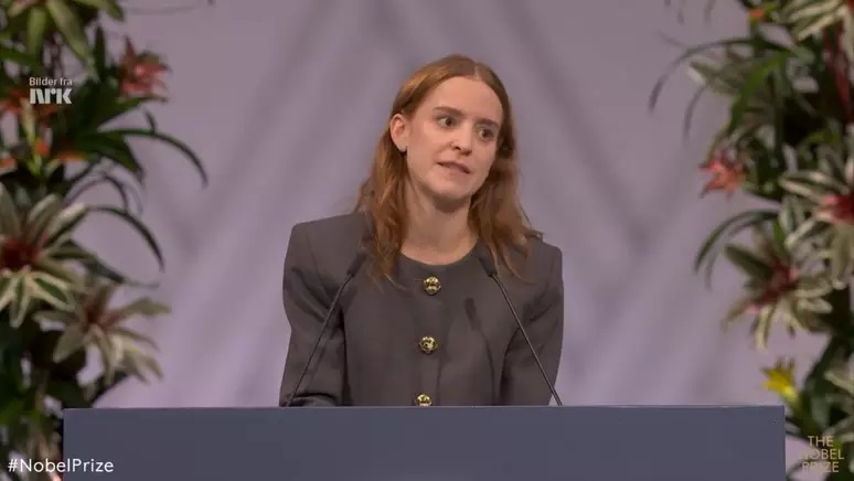 Filha de María Corina Machado recebe premiação do Nobel da Paz em nome da mãe