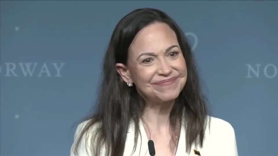 Ditador Maduro está mais fraco do que nunca e Trump foi decisivo, diz María Corina
