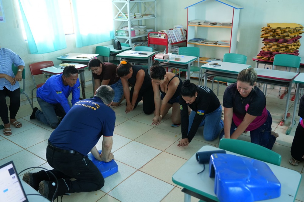 Comunidades ribeirinhas recebem primeiro núcleo comunitário da Defesa Civil
