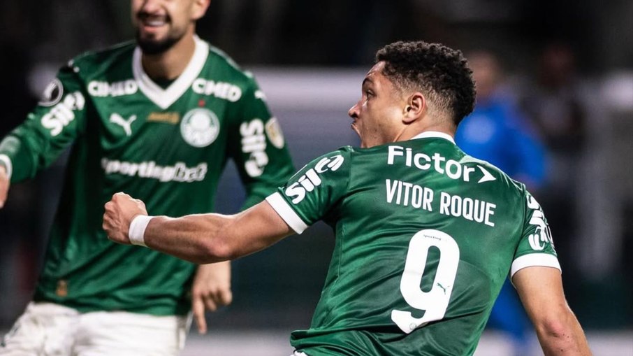 Vitor Roque supera astro do Fla e vira o mais valioso do Brasil
