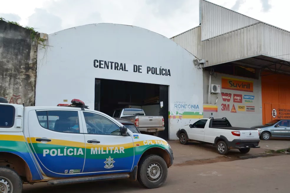 Paciente é presa após exames revelarem ingestão de 25 porções de cocaína 