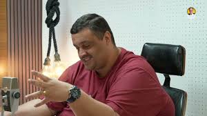 Após 60 dias suspenso, Thiago Tezzari retorna à Câmara Municipal