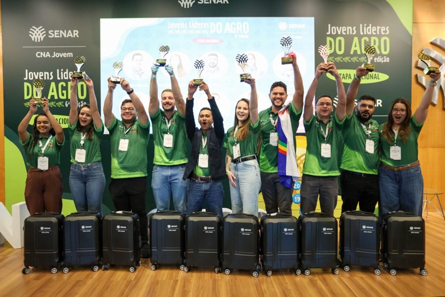 Sistema FAPERON/SENAR celebra destaque de jovem rondoniense na final nacional do CNA Jovem, em Brasília