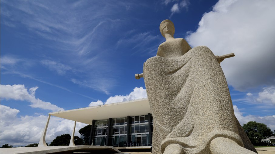 Polícia Federal cumpre 10 prisões domiciliares em casos da trama golpista no STF
