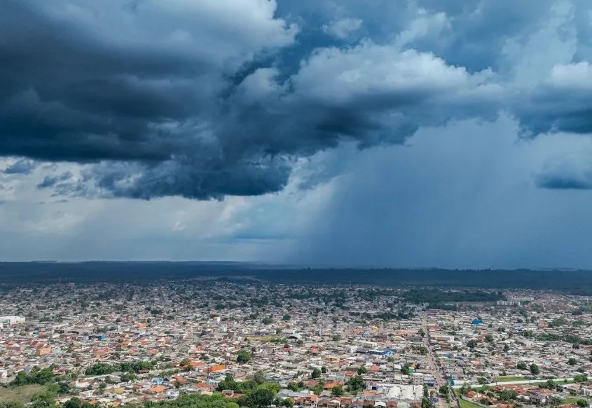 Tempo segue instável em Rondônia neste sábado com chance de chuva e trovoadas