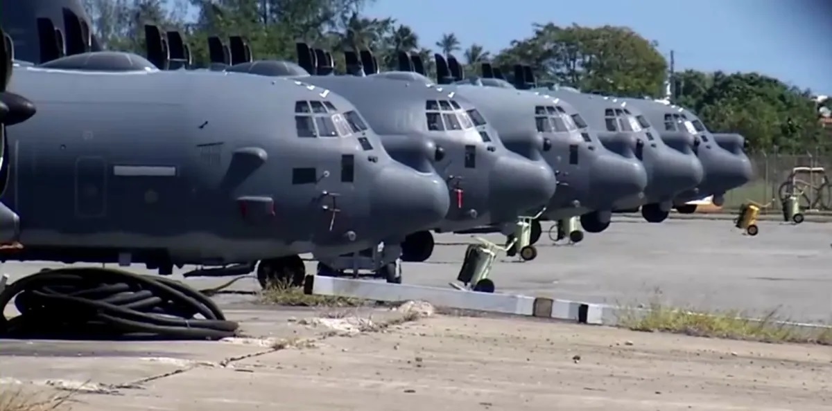 Estados Unidos enviam mais aviões militares a Porto Rico em meio à crise com Venezuela
