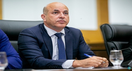 Crispim pede exoneração de Braguim e expõe disputa por espaço eleitoral na PM