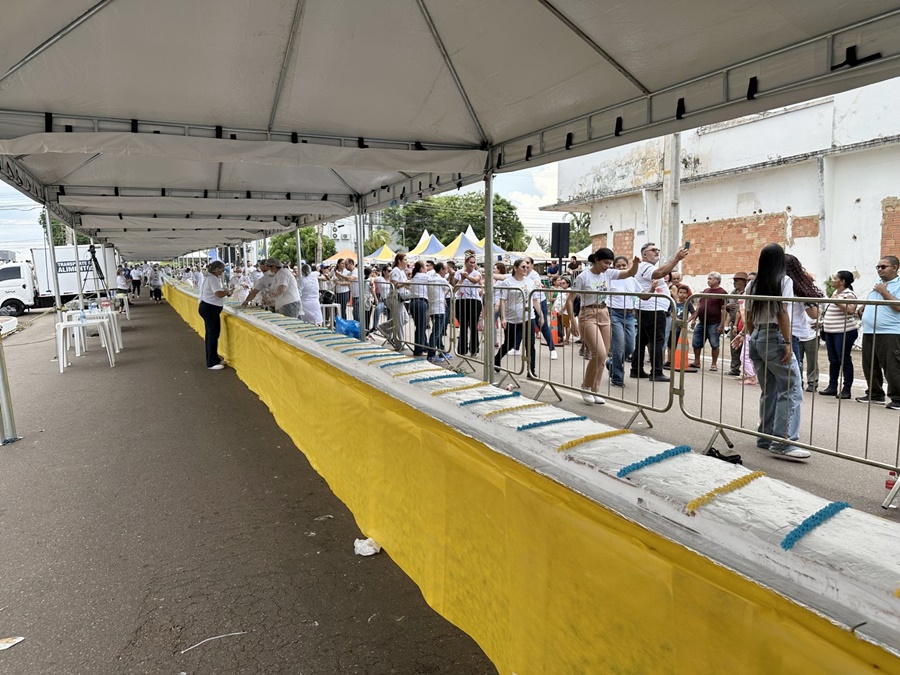 Um dos momentos mais marcantes de 2025: o maior bolo já visto em Porto Velho