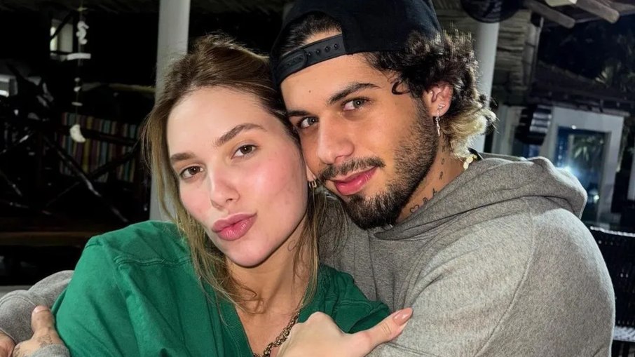 Virginia Fonseca e Zé Felipe devem voltar, apesar das férias com jogador Vini Jr.
