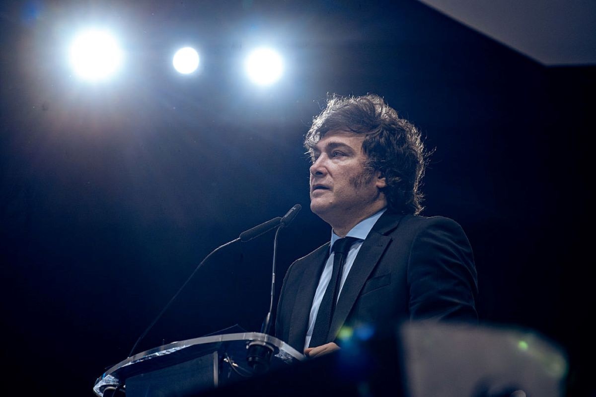 “Viva a liberdade, caralho”: Milei reage a ataques dos EUA contra ditadura da Venezuela
