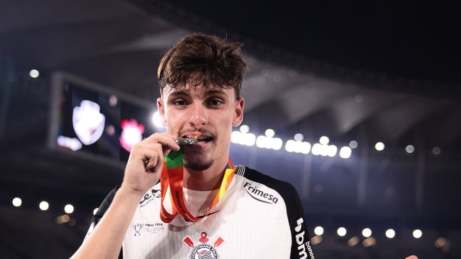 Destaque do Corinthians, Breno Bidon entra na mira do Flamengo
