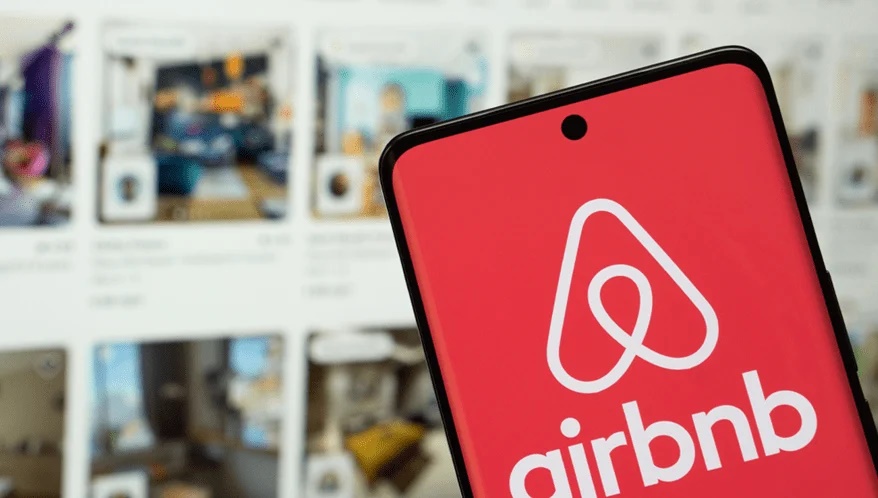 Airbnb indenizará por entrada de terceiro em apartamento alugado
