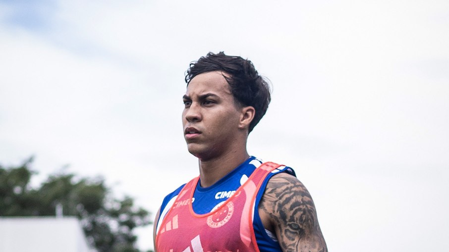 Kaio Jorge renova com o Cruzeiro e afasta investidas do Flamengo
