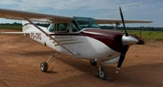 Avião de ex-deputado é roubado por criminosos armados em pista de aeroporto 