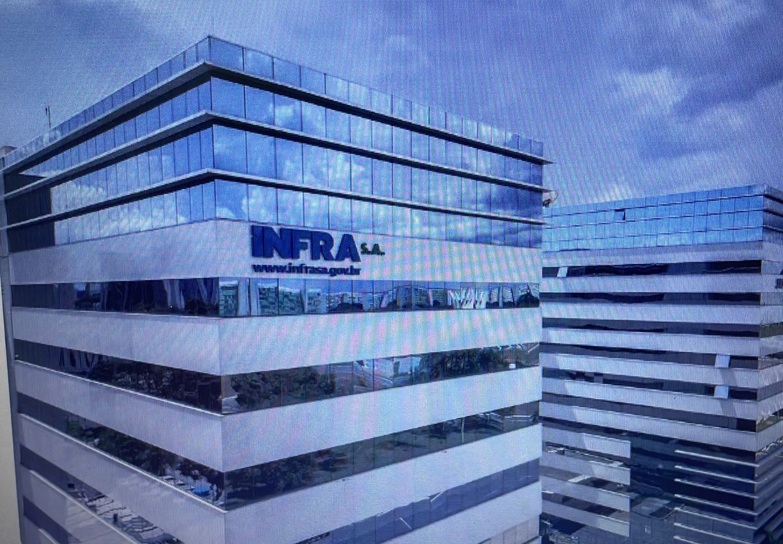 Infra S.A. abre inscrições para concurso com salários de até R$ 10,8 mil
