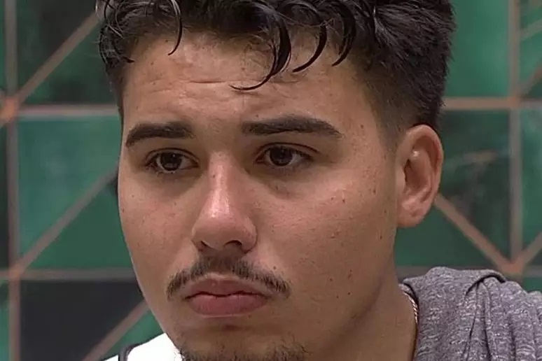 Delegacia da Mulher abre inquérito contra Pedro para apurar crime sexual no BBB26