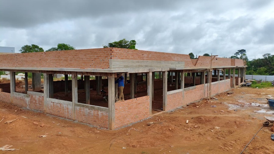 Com recursos da deputada Sílvia Cristina, obras da UBS em Buritis já atingem 45%