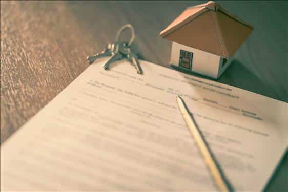 Fiador não é responsável por aluguéis se locador se recusa a receber as chaves
