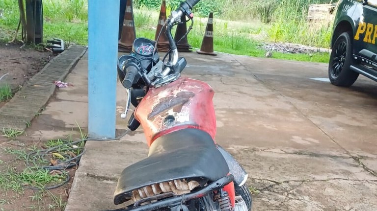 PRF apreende veículos adulterados e prende três condutores em ações na BR-364 em RO