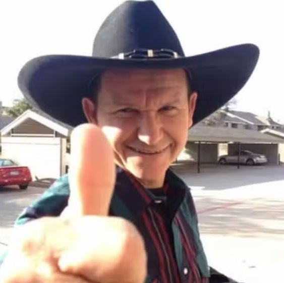 Ex-prefeito de Colorado do Oeste morre após ser atropelado pelo próprio veículo