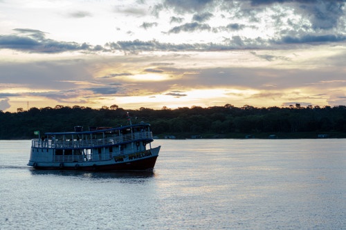 Passeios de barco voltam ao complexo da Madeira-Mamoré no aniversário de Porto Velho
