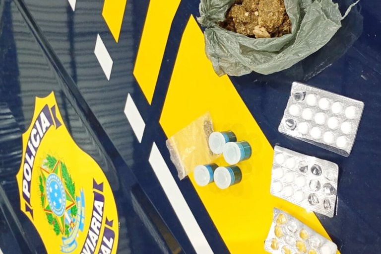 PRF em Rondônia apreende anfetaminas e drogas com caminhoneiro na BR 364