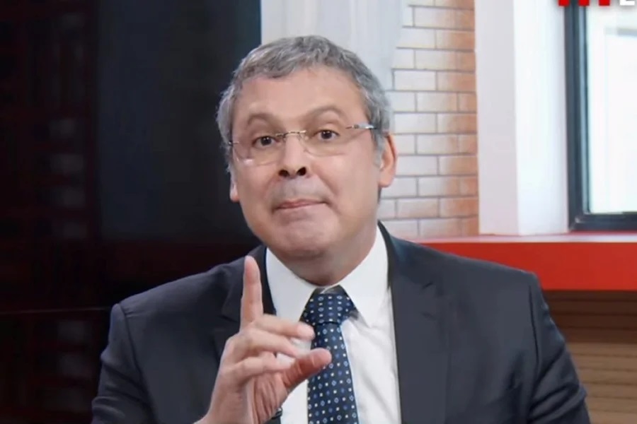 Com inveja, Líder do PT aciona PRF e tenta interromper caminhada de Nikolas