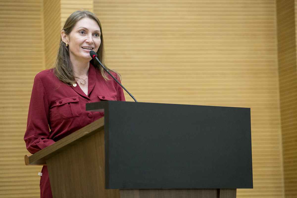 Deputada Lebrinha empenha R$ 81,1 mil para notebooks para o município de Seringueiras
