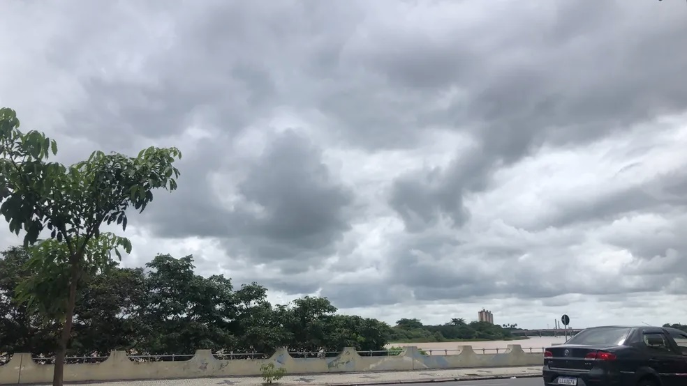 Sábado será de instabilidade, com céu nublado e possibilidade de chuvas em RO