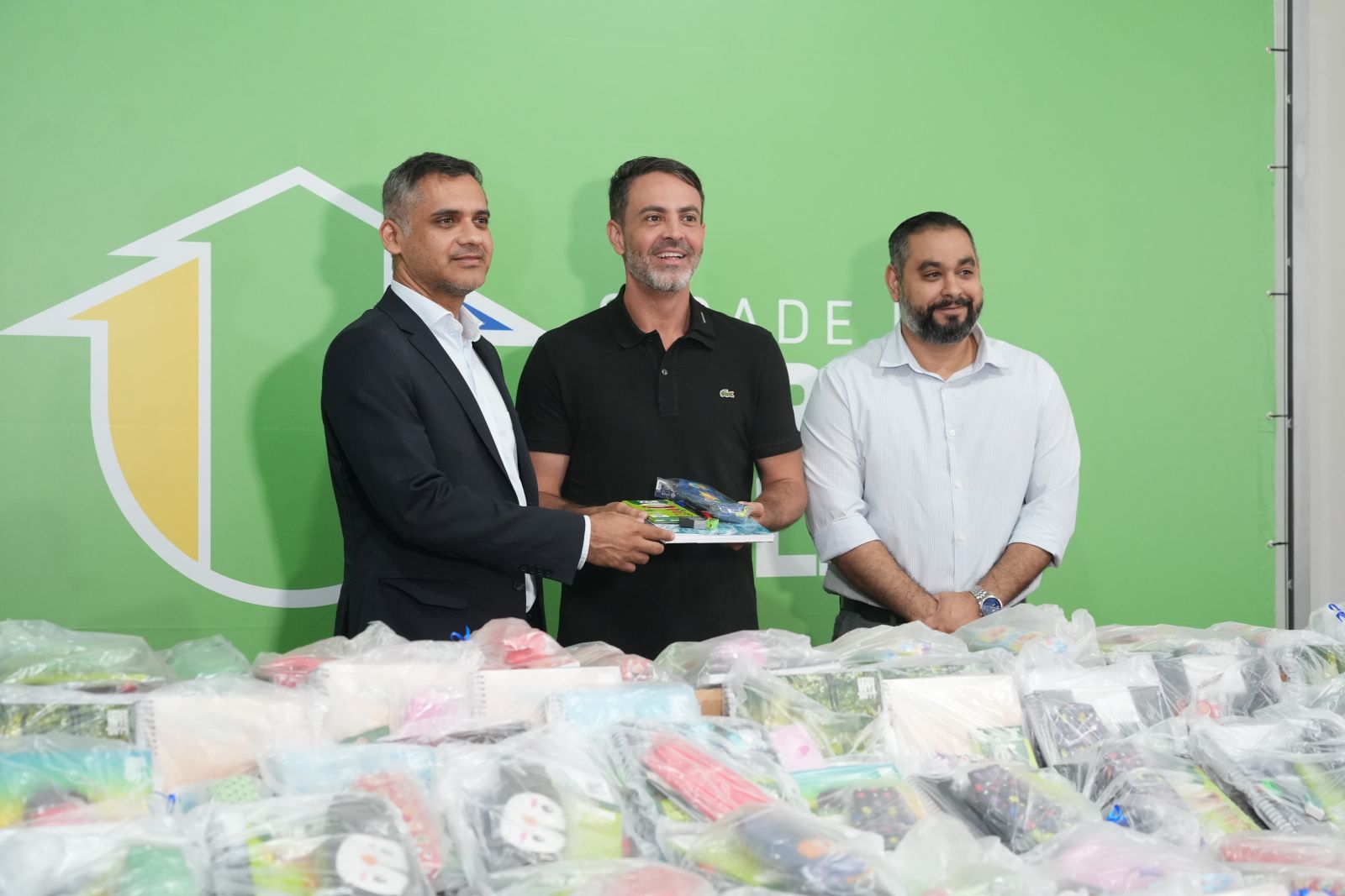 Com apoio do MPE, prefeitura vai entregar kits escolares no Baixo Madeira

