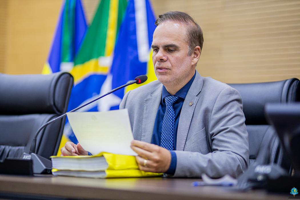 Alero aprova projeto do deputado Alan Queiroz que leva internet via satélite às zonas rurais

