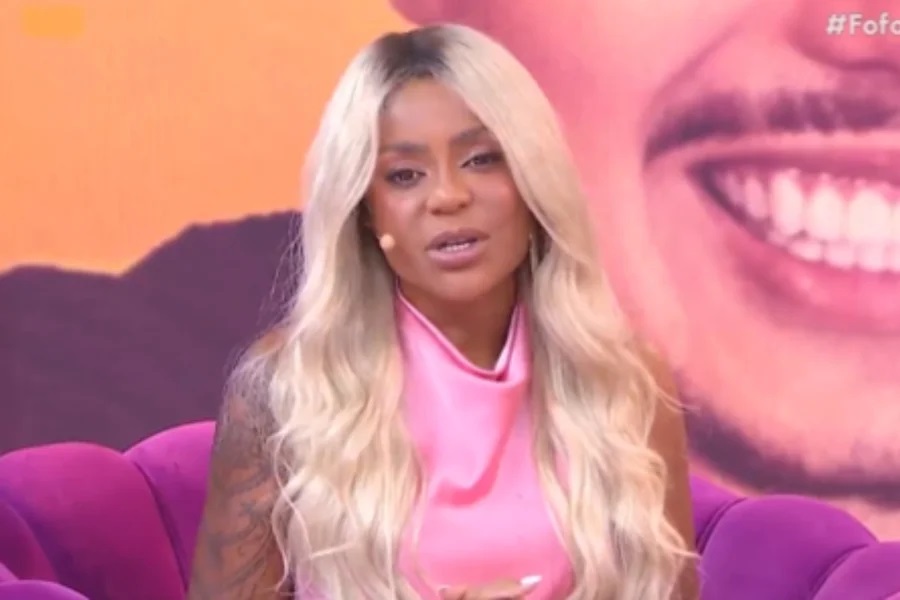 SBT quebra silêncio sobre pedido de demissão de Cariúcha após fechar contrato com a RedeTV 
