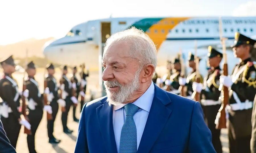 Presidente Lula fará cirurgia de catarata no olho esquerdo nesta sexta-feira
