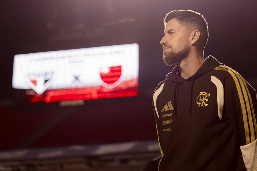 Jorginho critica arbitragem após derrota do Flamengo para São Paulo