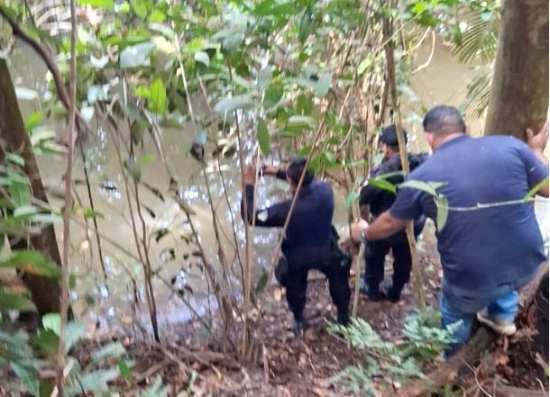 Corpos de amigos desaparecidos são encontrados em córrego na zona rural