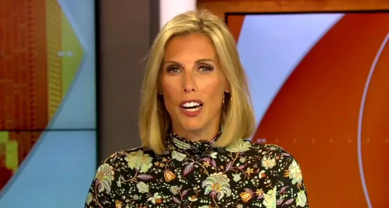 Apresentadora diz ter sido discriminada por ser branca e exige R$ 20 milhões da ex-emissora