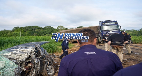 Colisão entre três veículos provoca duas mortes e interdita a BR-364