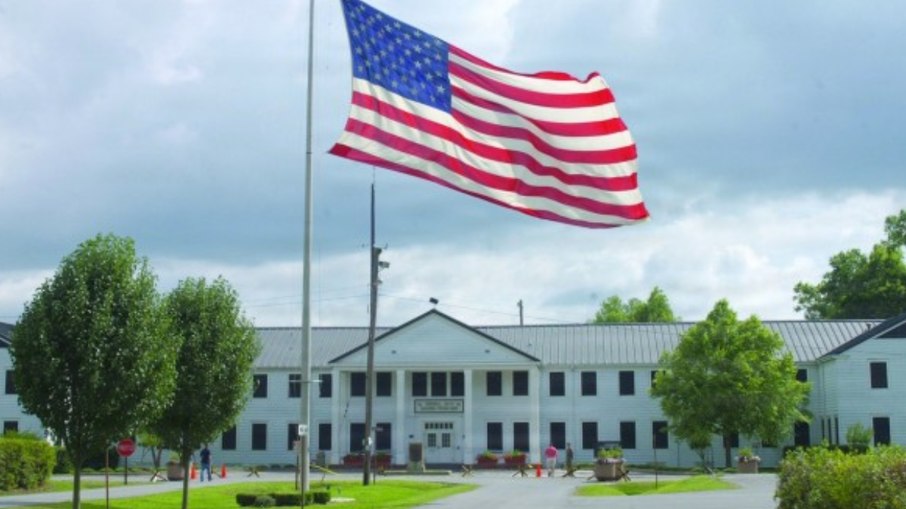 Exército dos Estados Unidos alertam para risco de escalada em exercícios do Irã em Ormuz
