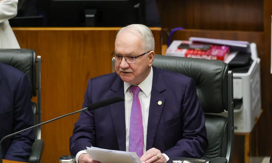 Fachin discursa no Congresso e defende independência dos Poderes